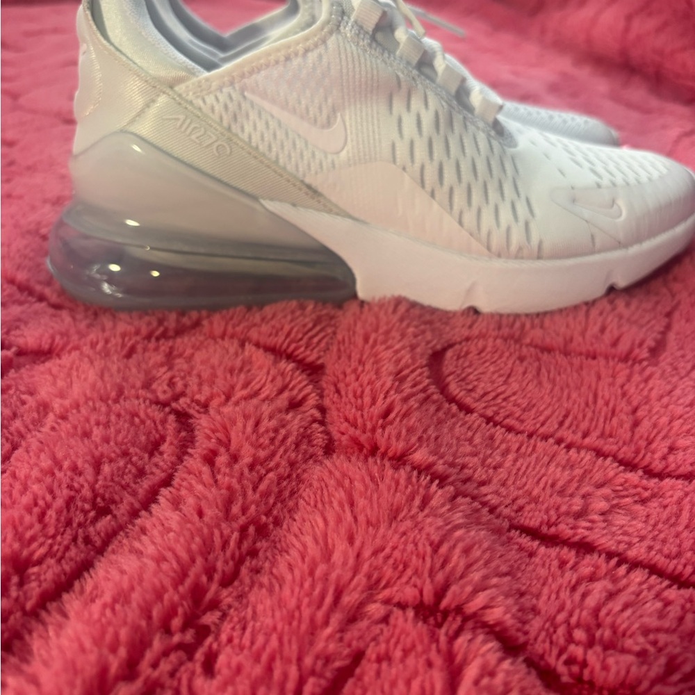 Nike Women's White and Gray Air Max Sneakers